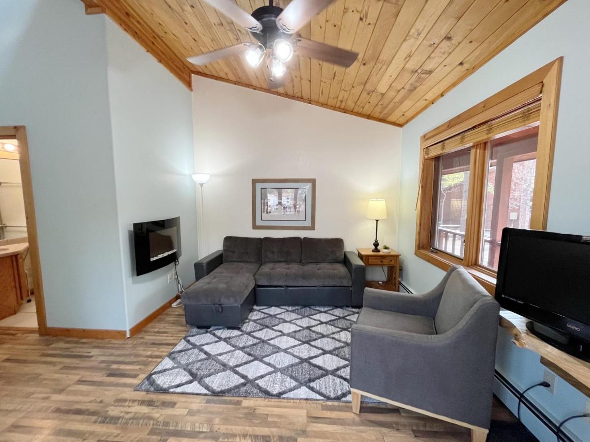 Cabin A Suite Bed And Breakfast Woodland Park Buitenkant foto
